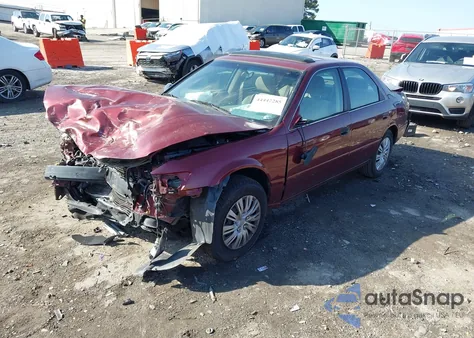 2000 Toyota Camry Le z USA, uszkodzony, nr VIN 4T1BG22K4YU737877